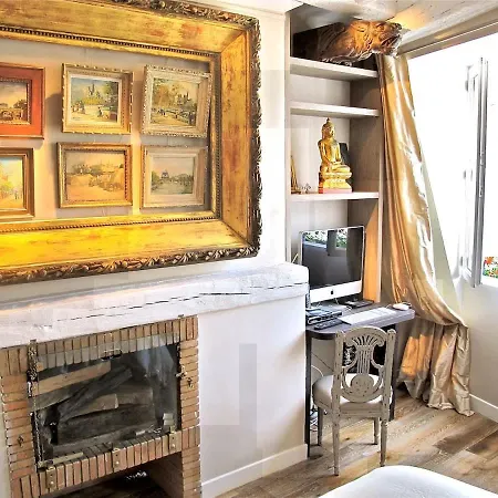 A Duplex In The Sky Apartment Paris