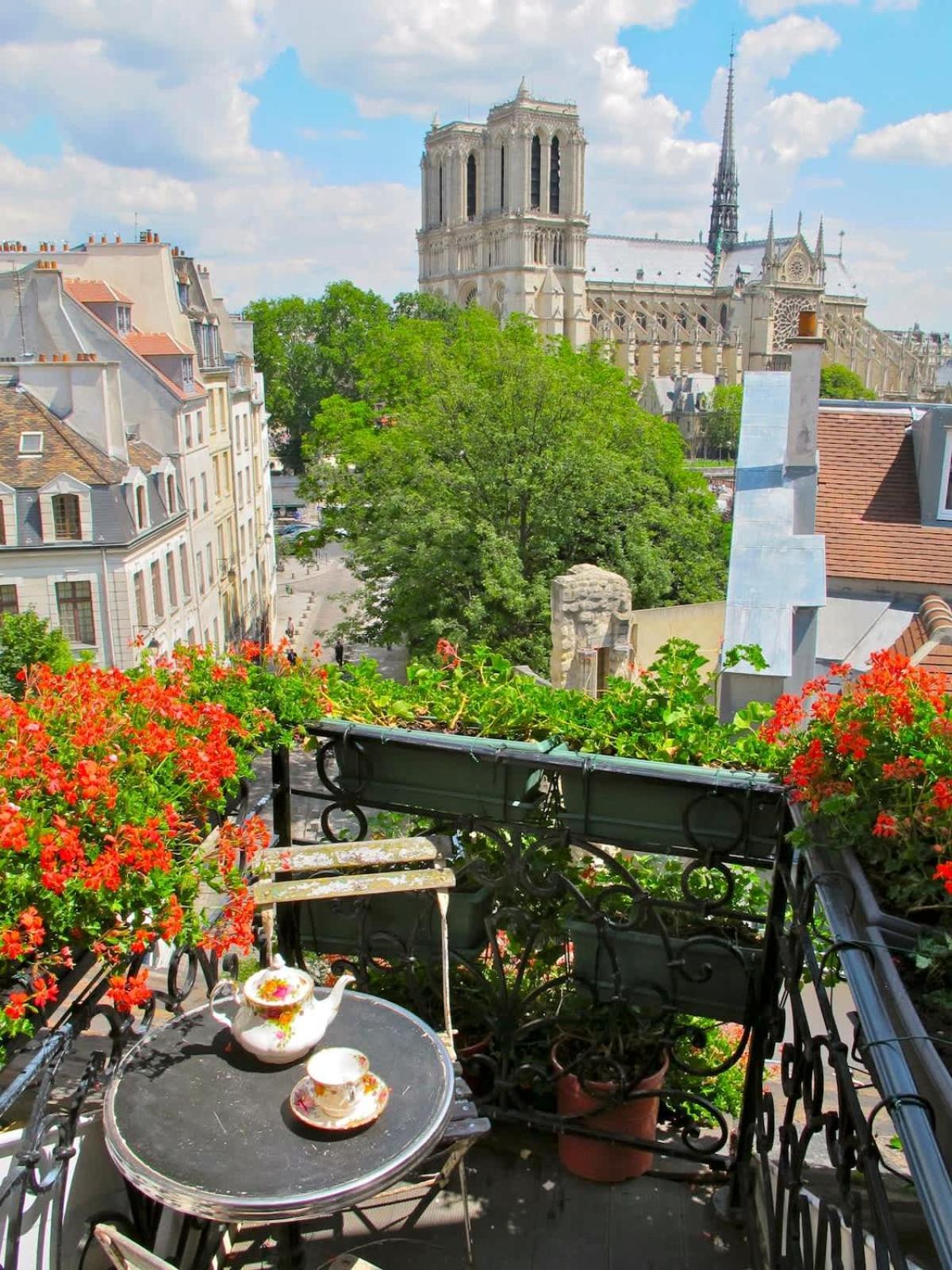 A Duplex In The Sky Apartment Paris