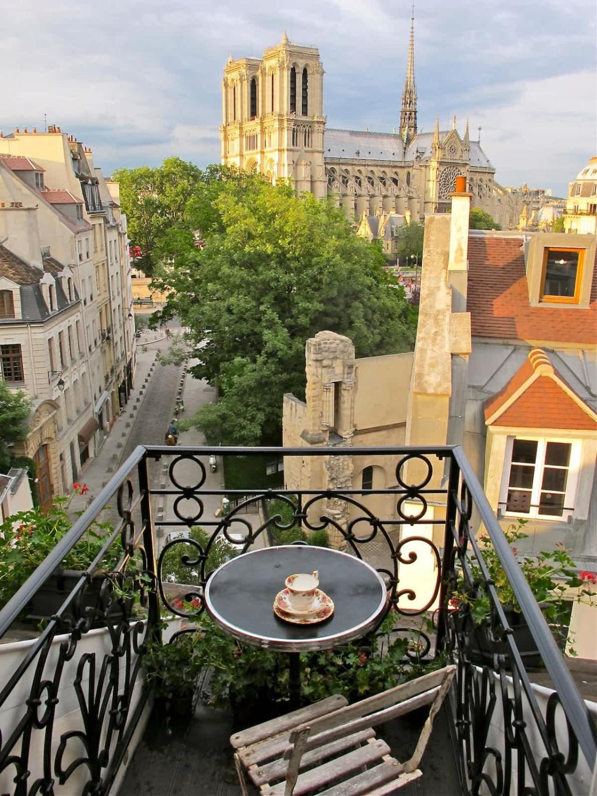 A Duplex In The Sky *